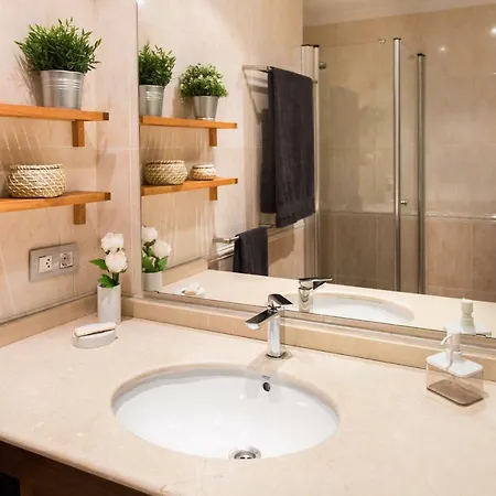 Apto. San Bernardo La Buhaira Apartment